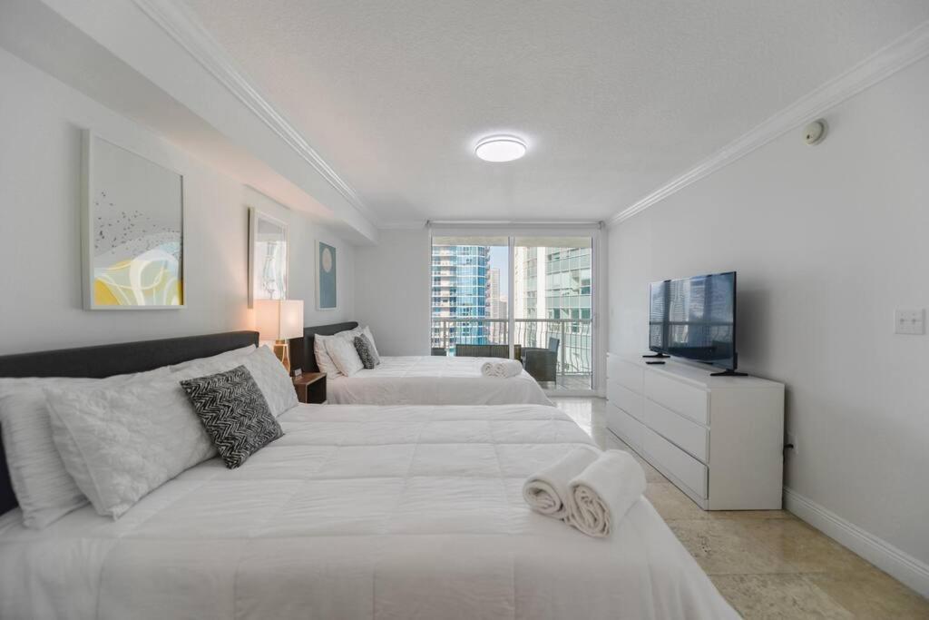 Centric Modern 40Thfloor Brickell Condo Free Parking By Palermo Home Miami Exterior photo