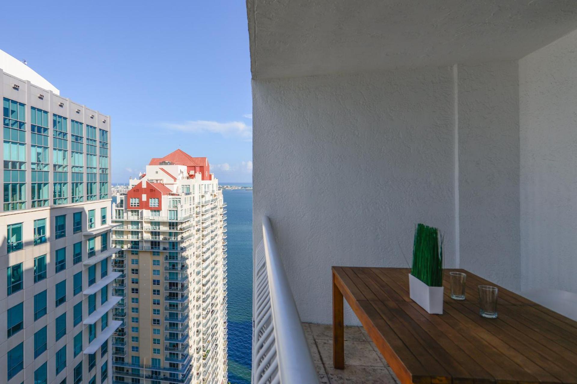 Centric Modern 40Thfloor Brickell Condo Free Parking By Palermo Home Miami Exterior photo